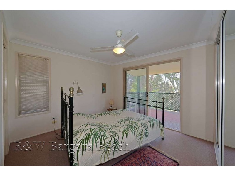 63 McIntosh Avenue, Elliott Heads QLD 4670