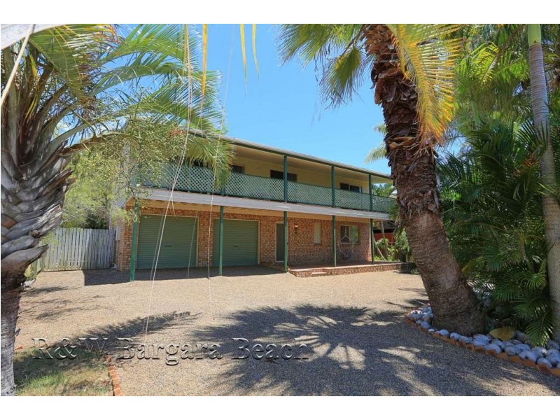 63 McIntosh Avenue, Elliott Heads QLD 4670