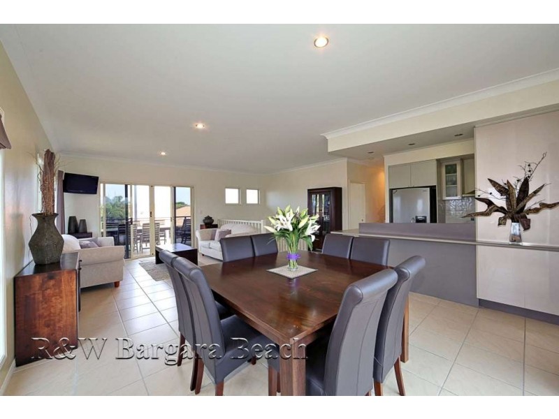 10 Spyglass Hill Court, Coral Cove QLD 4670