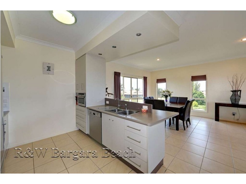 10 Spyglass Hill Court, Coral Cove QLD 4670