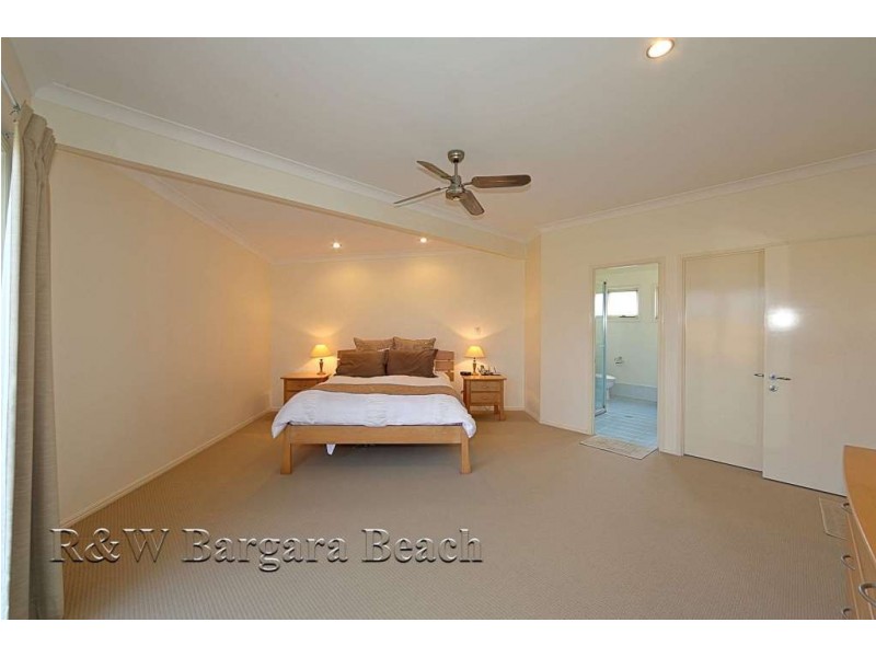 10 Spyglass Hill Court, Coral Cove QLD 4670