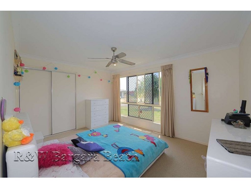 10 Spyglass Hill Court, Coral Cove QLD 4670