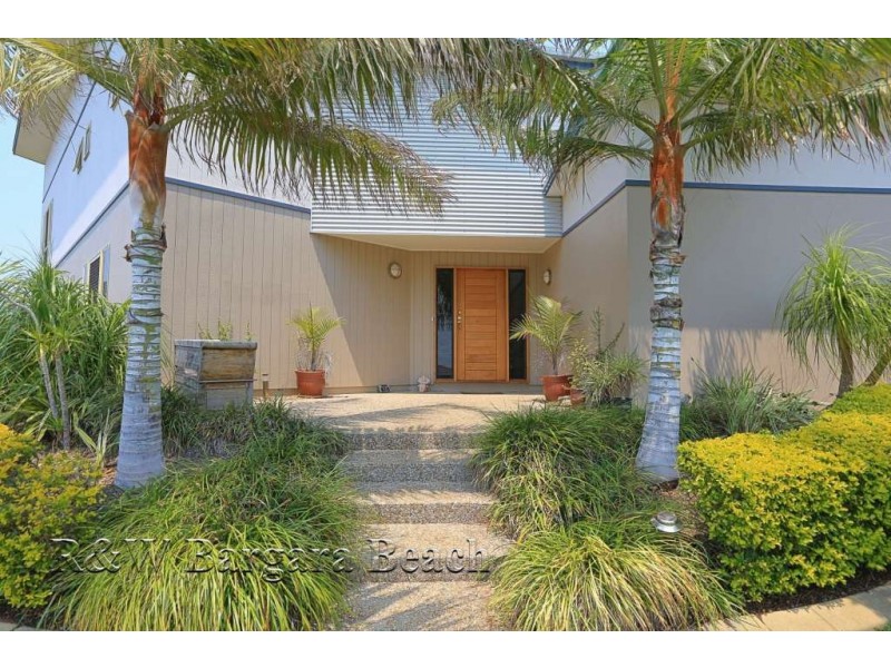 10 Spyglass Hill Court, Coral Cove QLD 4670