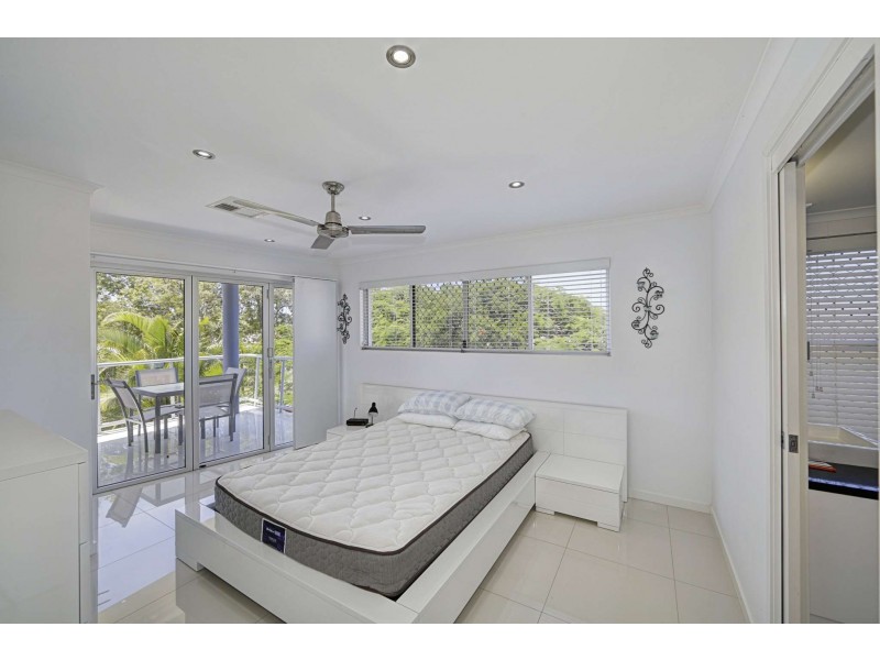 Unit 6, Beach Break, 6 McDougall Street, Bargara QLD 4670