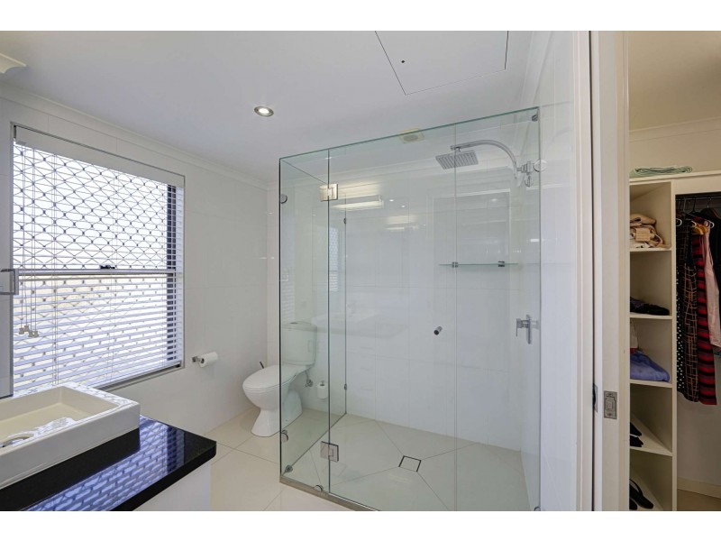 Unit 6, Beach Break, 6 McDougall Street, Bargara QLD 4670