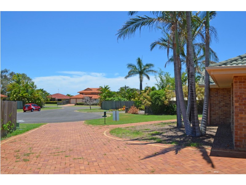 2 Rebekah Court, Bargara QLD 4670