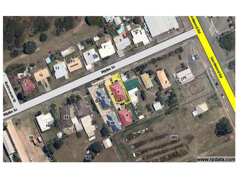 1/8 Wyllie street, Thabeban QLD 4670