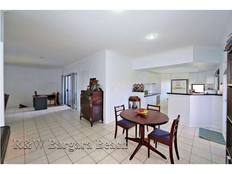 10 Belmonte Drive, Coral Cove QLD 4670