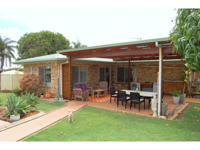 5 Milton Street, Burnett Heads QLD 4670