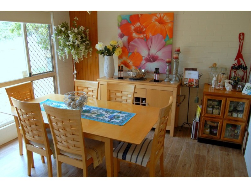 5 Milton Street, Burnett Heads QLD 4670