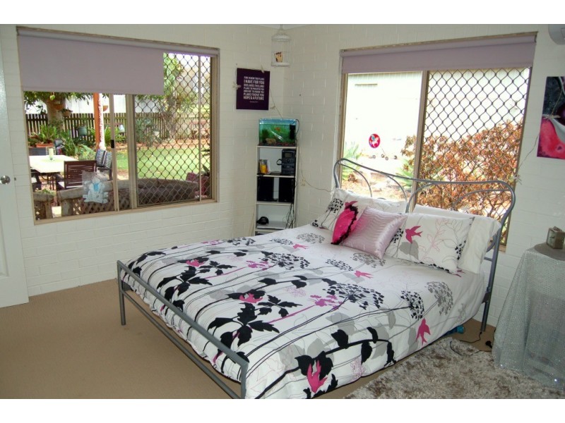 5 Milton Street, Burnett Heads QLD 4670