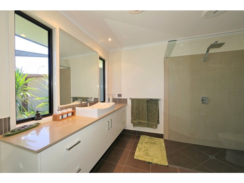 88 Fairway Drive, Bargara QLD 4670