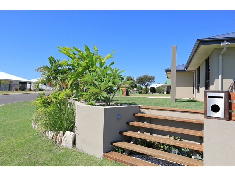 88 Fairway Drive, Bargara QLD 4670