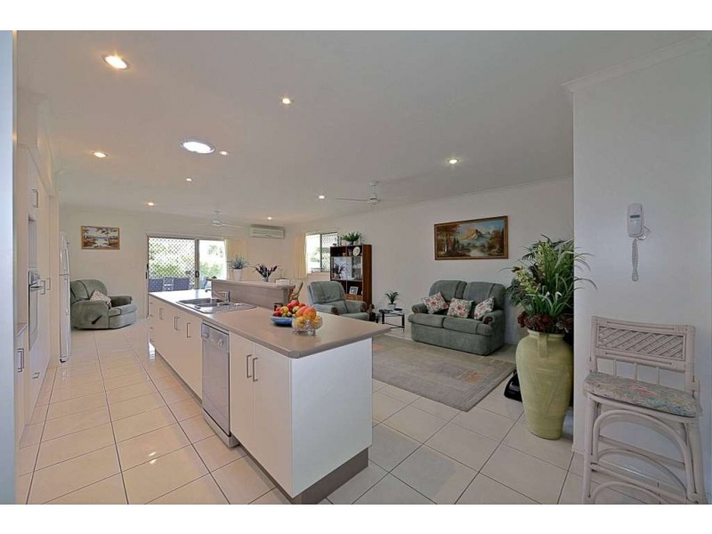 3 Blain Street, Bargara QLD 4670