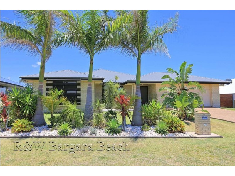 18 Bisdee Street, Coral Cove QLD 4670