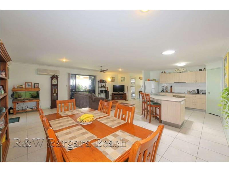 18 Bisdee Street, Coral Cove QLD 4670