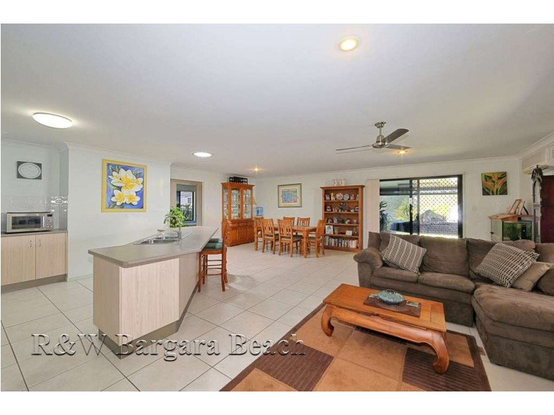 18 Bisdee Street, Coral Cove QLD 4670