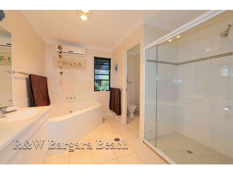 18 Bisdee Street, Coral Cove QLD 4670