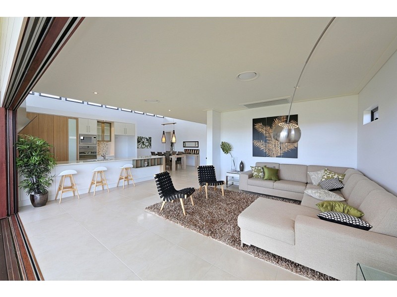 18 Panoramic Way, Bargara QLD 4670