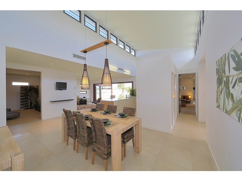 18 Panoramic Way, Bargara QLD 4670