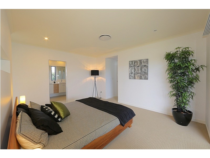 18 Panoramic Way, Bargara QLD 4670