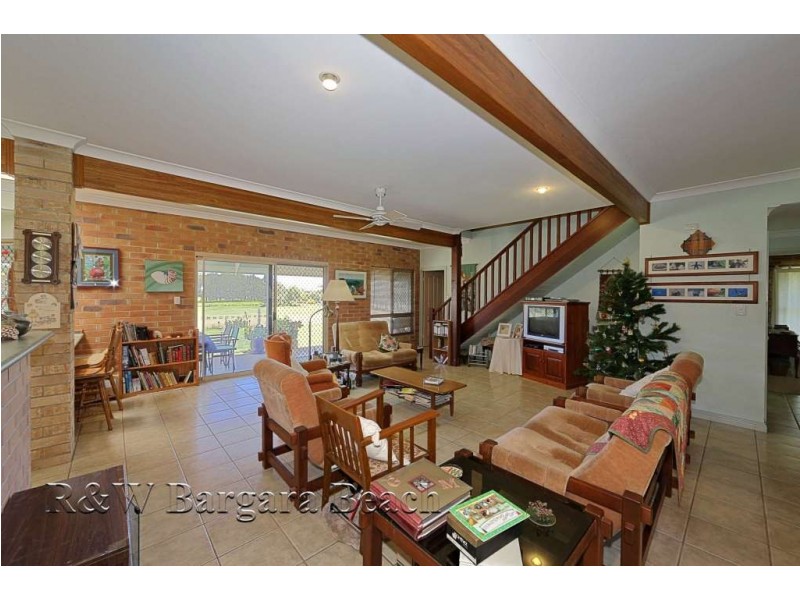 127 Seaview Rd, Bargara QLD 4670