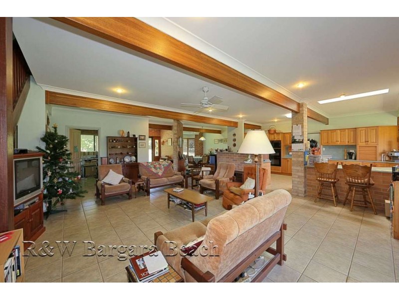127 Seaview Rd, Bargara QLD 4670