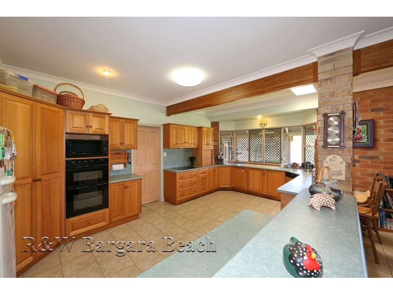 127 Seaview Rd, Bargara QLD 4670