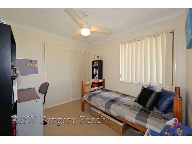 16 Back Hill Drive, Coral Cove QLD 4670