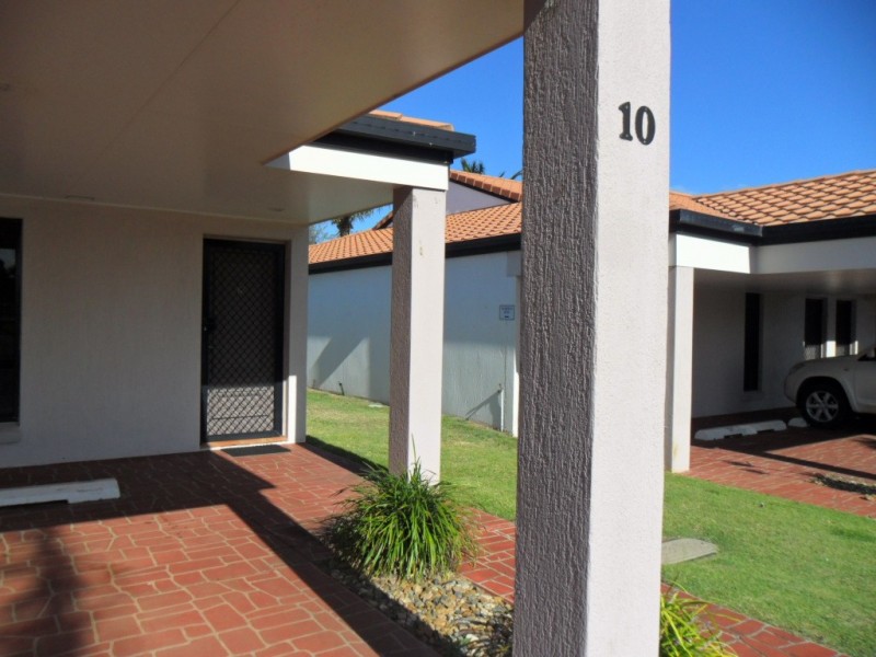 Villa 10 Pebble Beach Drive, Coral Cove QLD 4670