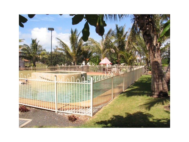 Villa 10 Pebble Beach Drive, Coral Cove QLD 4670