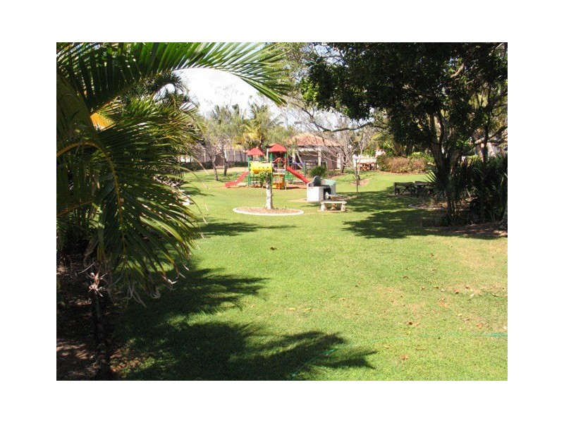 Villa 10 Pebble Beach Drive, Coral Cove QLD 4670