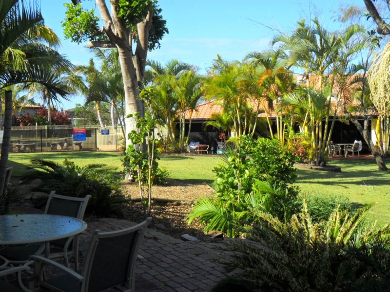 Villa 10 Pebble Beach Drive, Coral Cove QLD 4670