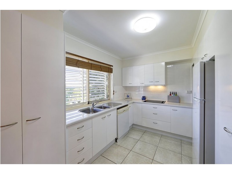 Unit 2, 21 McCavanagh Street, Bargara QLD 4670