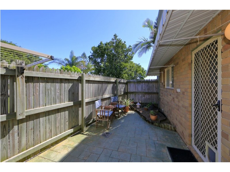 Unit 2, 21 McCavanagh Street, Bargara QLD 4670