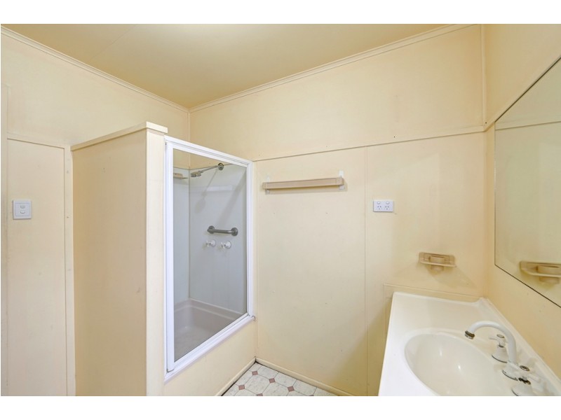 10 Clarke Street, Bargara QLD 4670