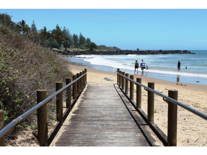39 Esplanade, Bargara QLD 4670