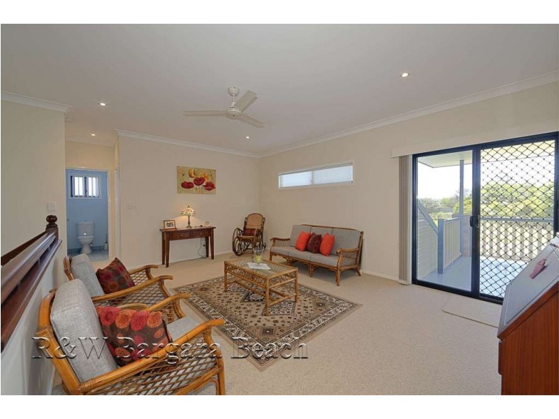 3 Nikki Place, Coral Cove QLD 4670