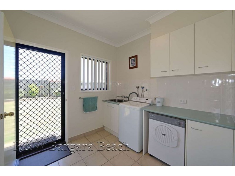 3 Nikki Place, Coral Cove QLD 4670