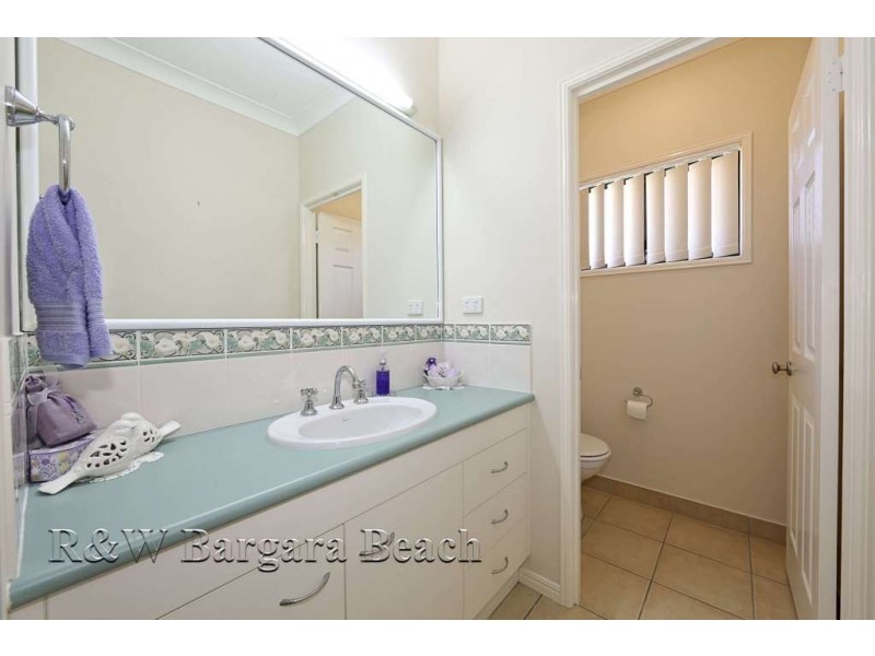 3 Nikki Place, Coral Cove QLD 4670