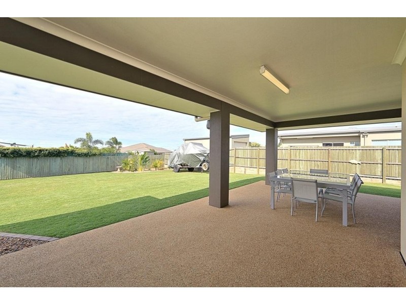 3 Panoramic Way, Bargara QLD 4670