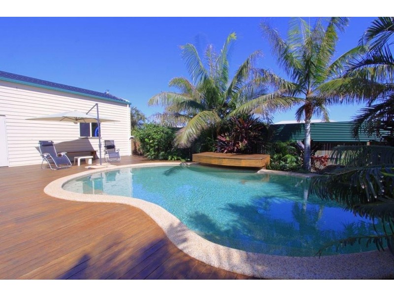 113 Barolin Esplanade, Coral Cove QLD 4670