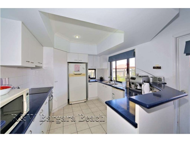 10 Belmonte Drive, Coral Cove QLD 4670