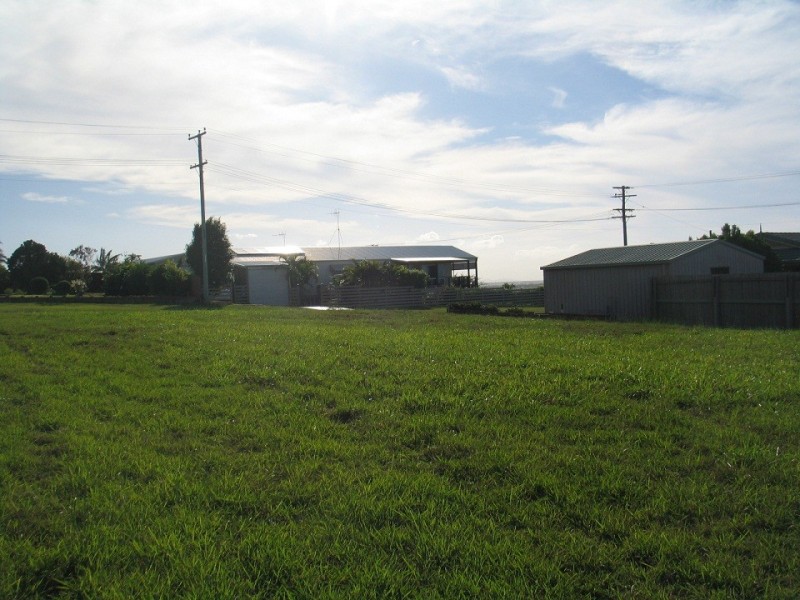 52-54 Linden Crescent, Qunaba QLD 4670