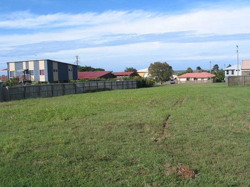 52-54 Linden Crescent, Qunaba QLD 4670