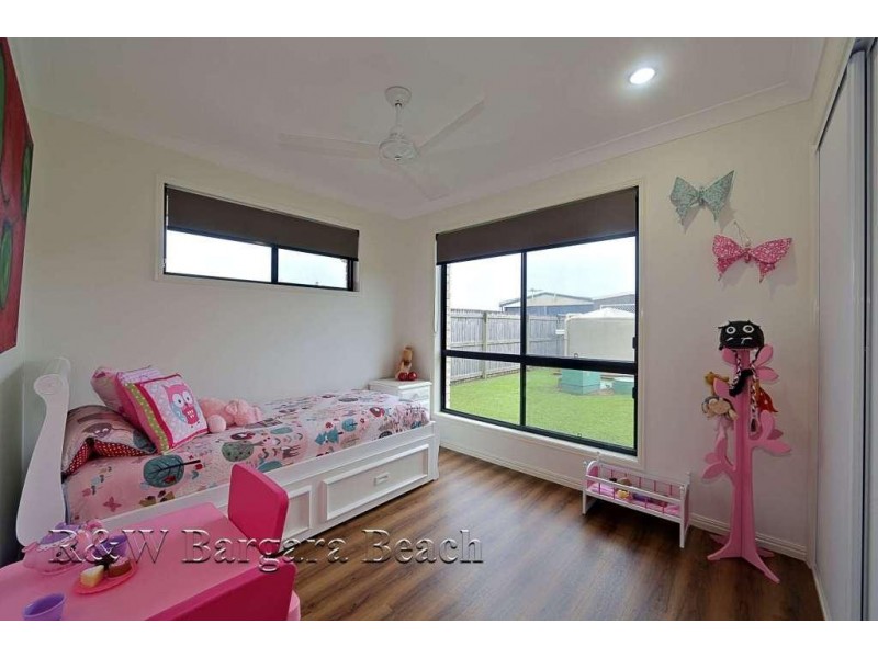 7 Sandstone Street, Burnett Heads QLD 4670