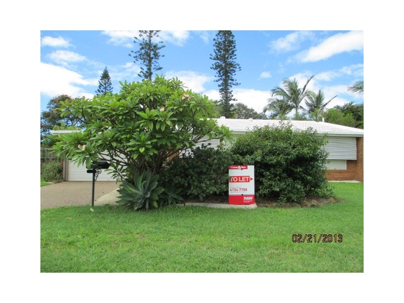 35 Bathurst Street, Elliott Heads QLD 4670