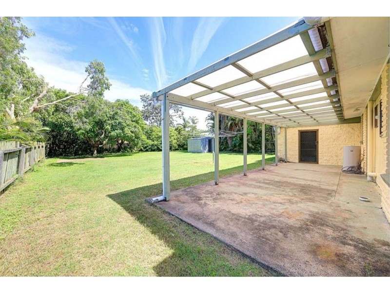 1 Palmer Avenue, Bargara QLD 4670