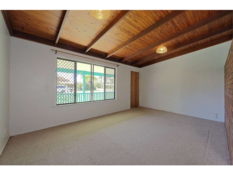 1 Palmer Avenue, Bargara QLD 4670