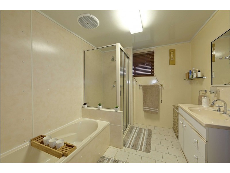 157 Chards Road, Woongarra QLD 4670